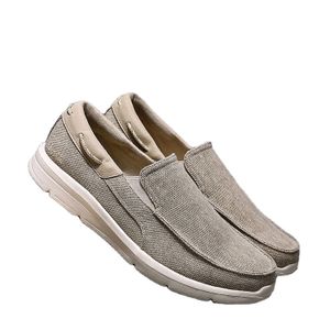 online wholesale Latest leisure design canvas Breathable slip on  men's casual walking style shoes