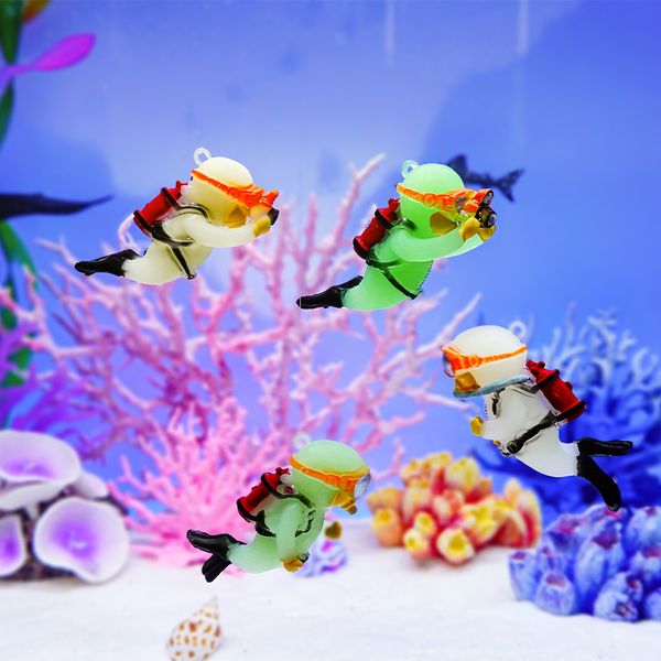 High Quality Aquarium Ornaments Floating Decoration Simulated Mini Diver Fish Tank Aquarium Accessories