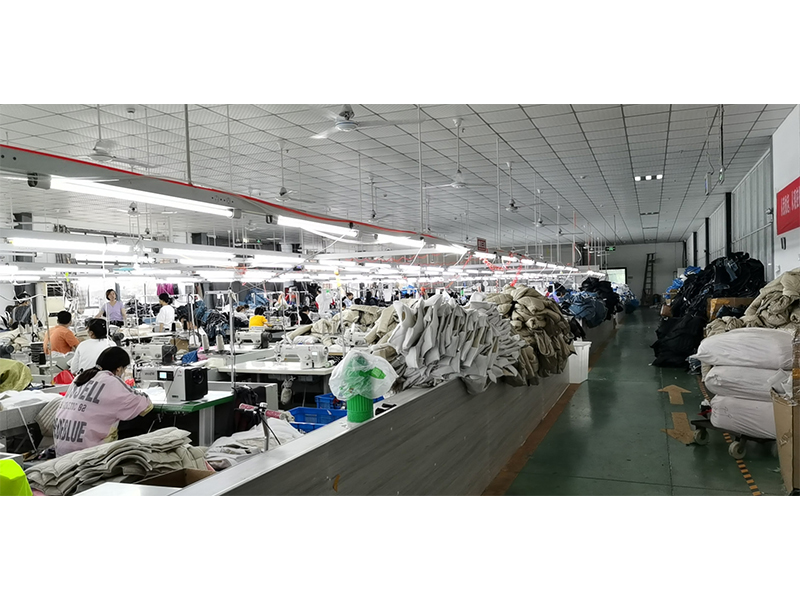 Shanghai Spaceride Co., Ltd. rainsuits