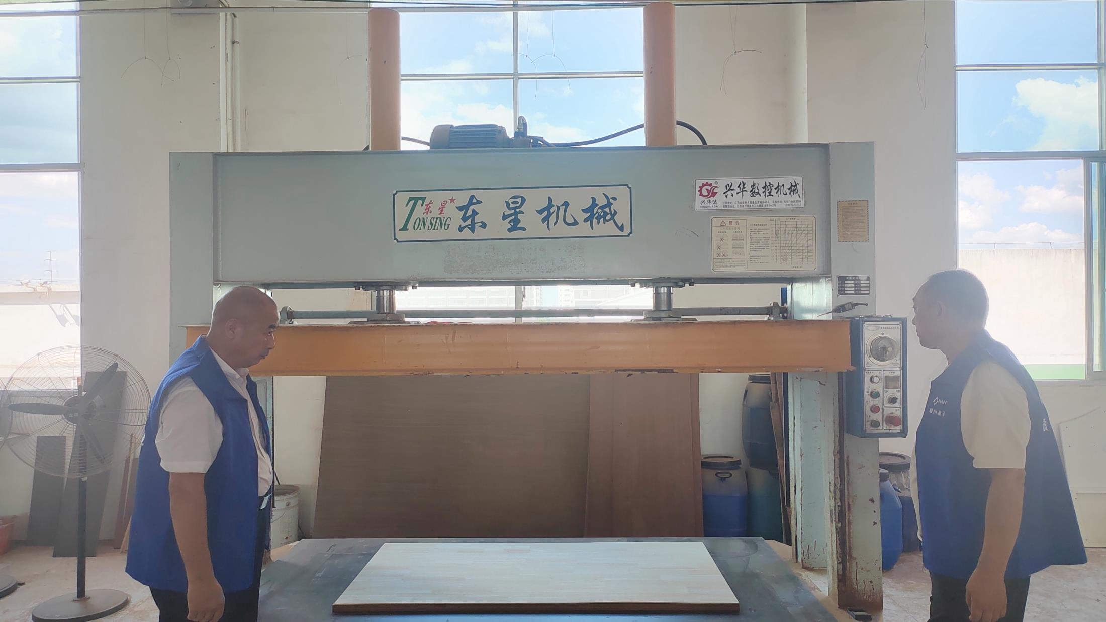 Ganzhou Xingyisheng Technology Co., Ltd. Dining Table Sets