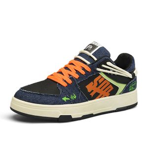 Men's 2024 Casual Sneakers Versatile Sports Shoes Toe Anti-Slip Lighted Features Summer Autumn Running Custom Fashion Trend