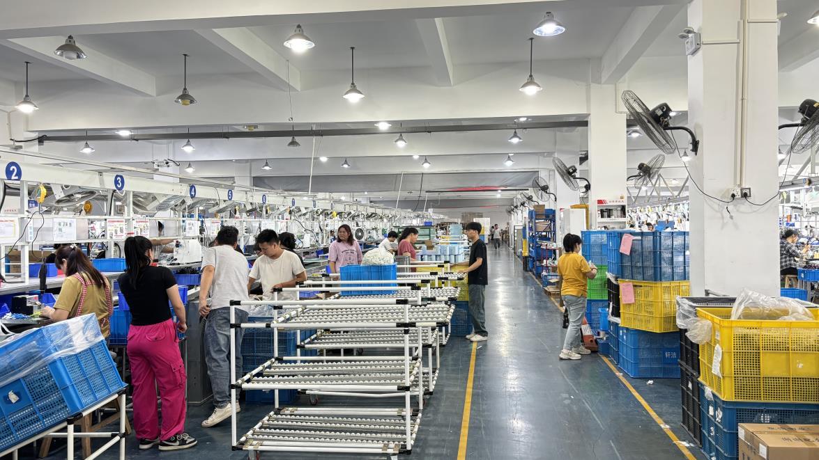 Ningbo Kunling Zhineng Technology Co., Ltd. Vacuum Cleaner