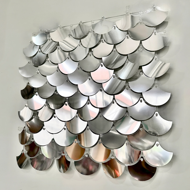2024 wholesale interlock iridescent Disc Wall Decorative Shimmer Panel