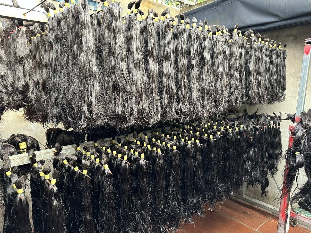 AZURA IMPORT EXPORT COMPANY LIMITED Bulk Hair
