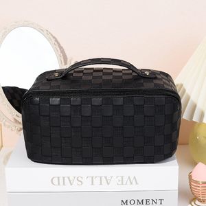 Large Capacity PU Leather Travel Cosmetic Bag Portable Makeup Organiser Handbag For Women