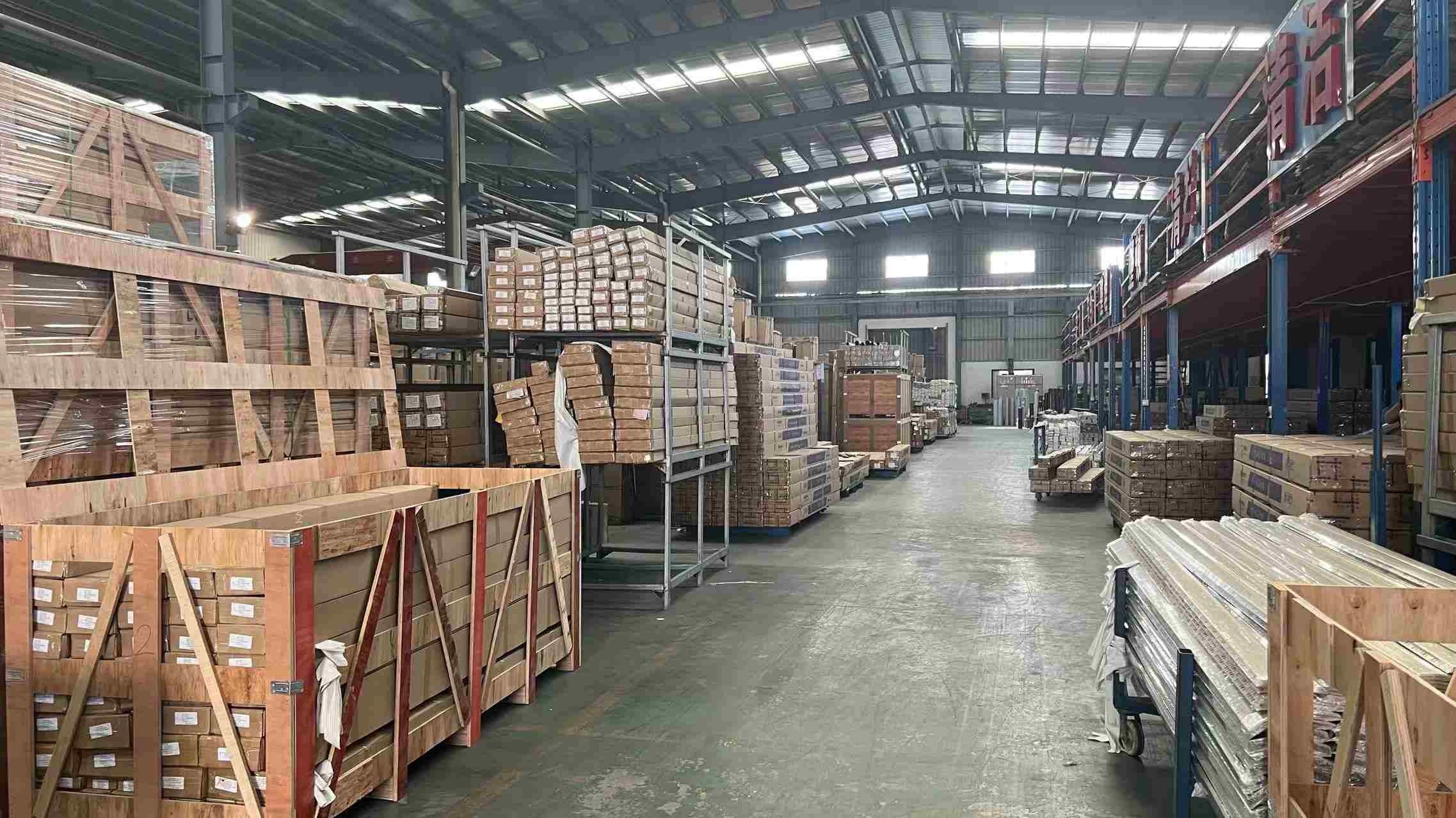 Foshan Huachuang Jinhong Metal Products Co., Ltd. Stainless Steel Strip