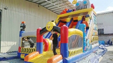 Guangzhou Linzhen Toy Co., Ltd. Inflatable Slide