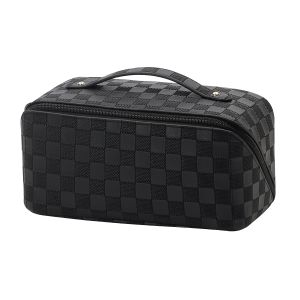 Hot Selling OEM Makeup Bag PVC High Quality Customizing PU Large Capacity Beauty Organizer Travel Cosmetic Bag