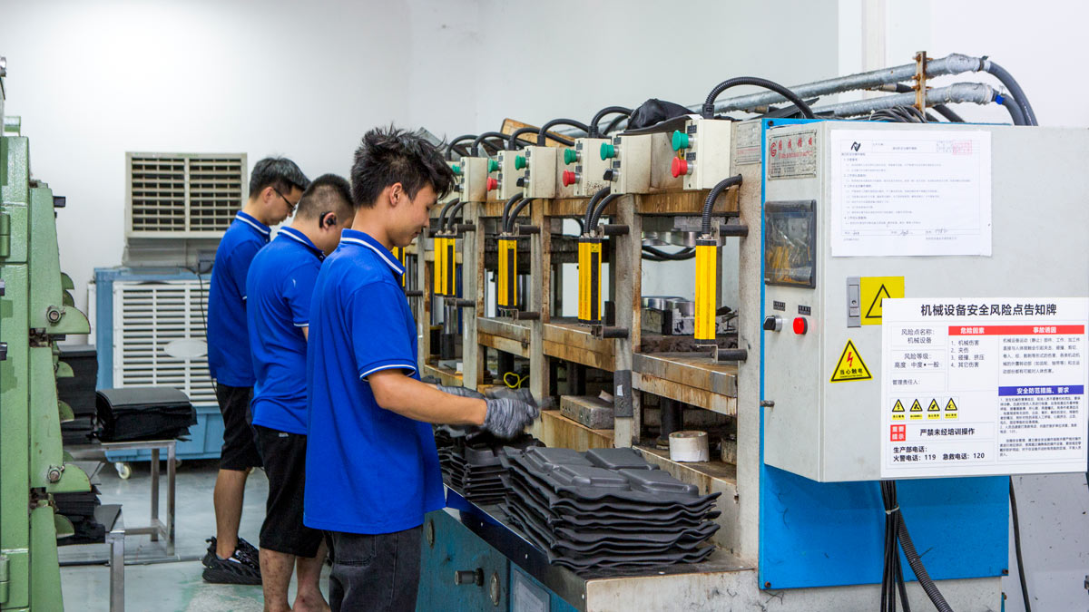Shenzhen Xin Jian Ye Handbags Co., Ltd. protective cases