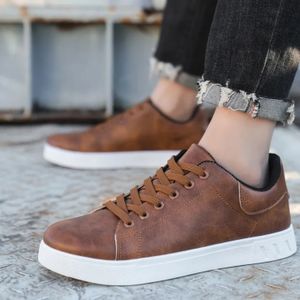 Wholesale Men's Skateboarding Shoes Sneakers Casual Sports Men Flats Fashionable Walking Shoes Chaussure zapatos de hombre