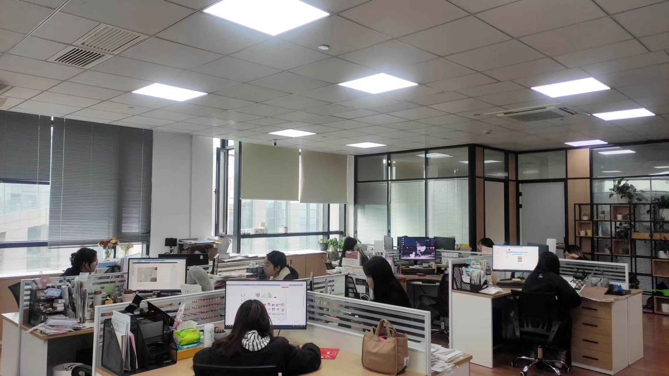 Ningbo Instyle Import And Export Co., Ltd. Stencils