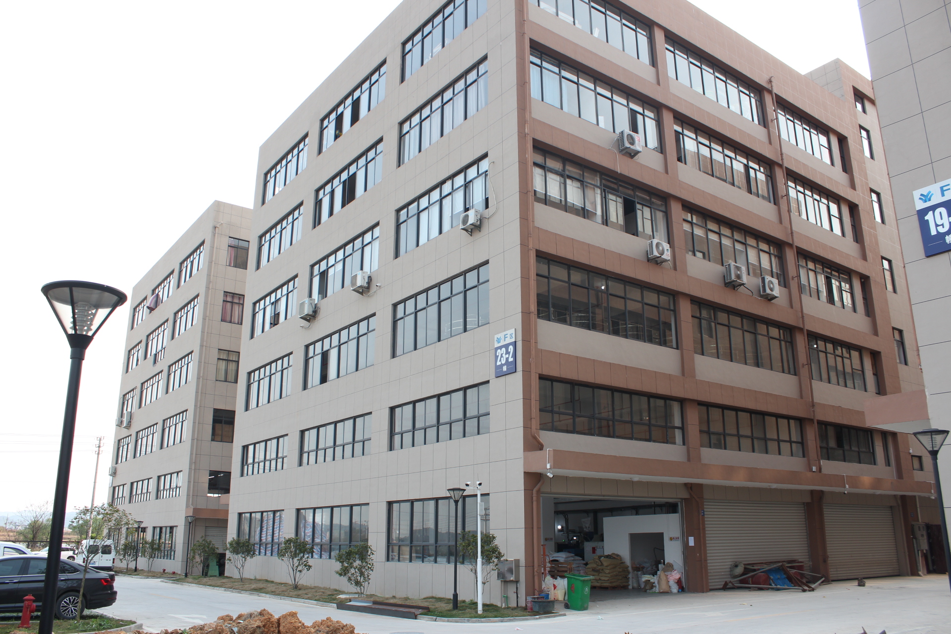 Pujiang Naili Stationery And Sporting Goods Co., Ltd. football training equipment
