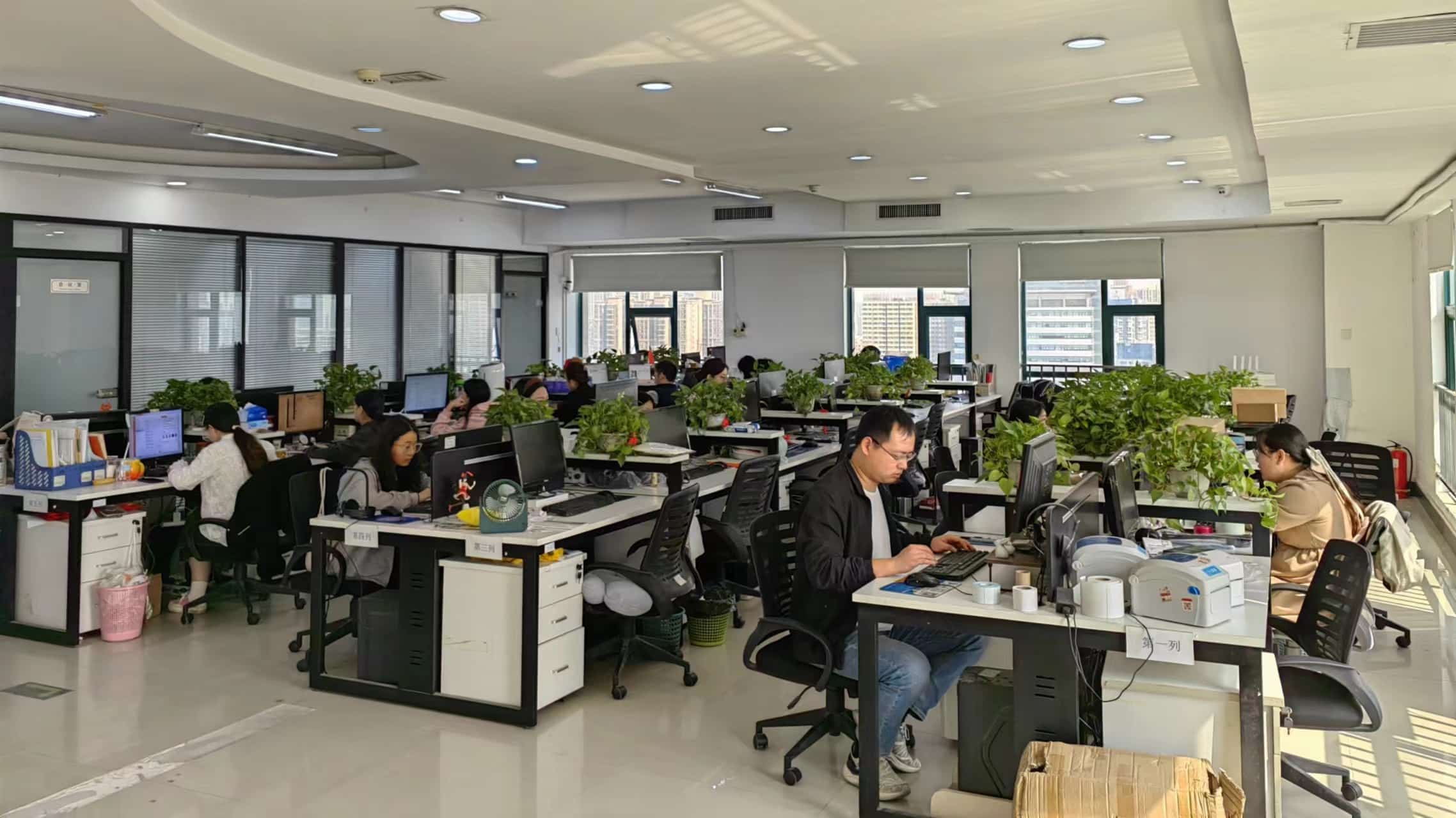 Henan Guanchi Industrial Co., Ltd. LED HD indoor screen