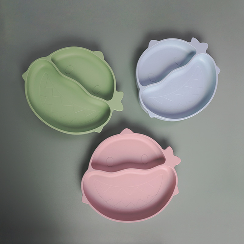 Newsun Silicone Products Co., Ltd Newsun Kids First Step Shark Baby Safety Products Dishes Baby Fresh Fruit And Food Feeder Plates For Toddler