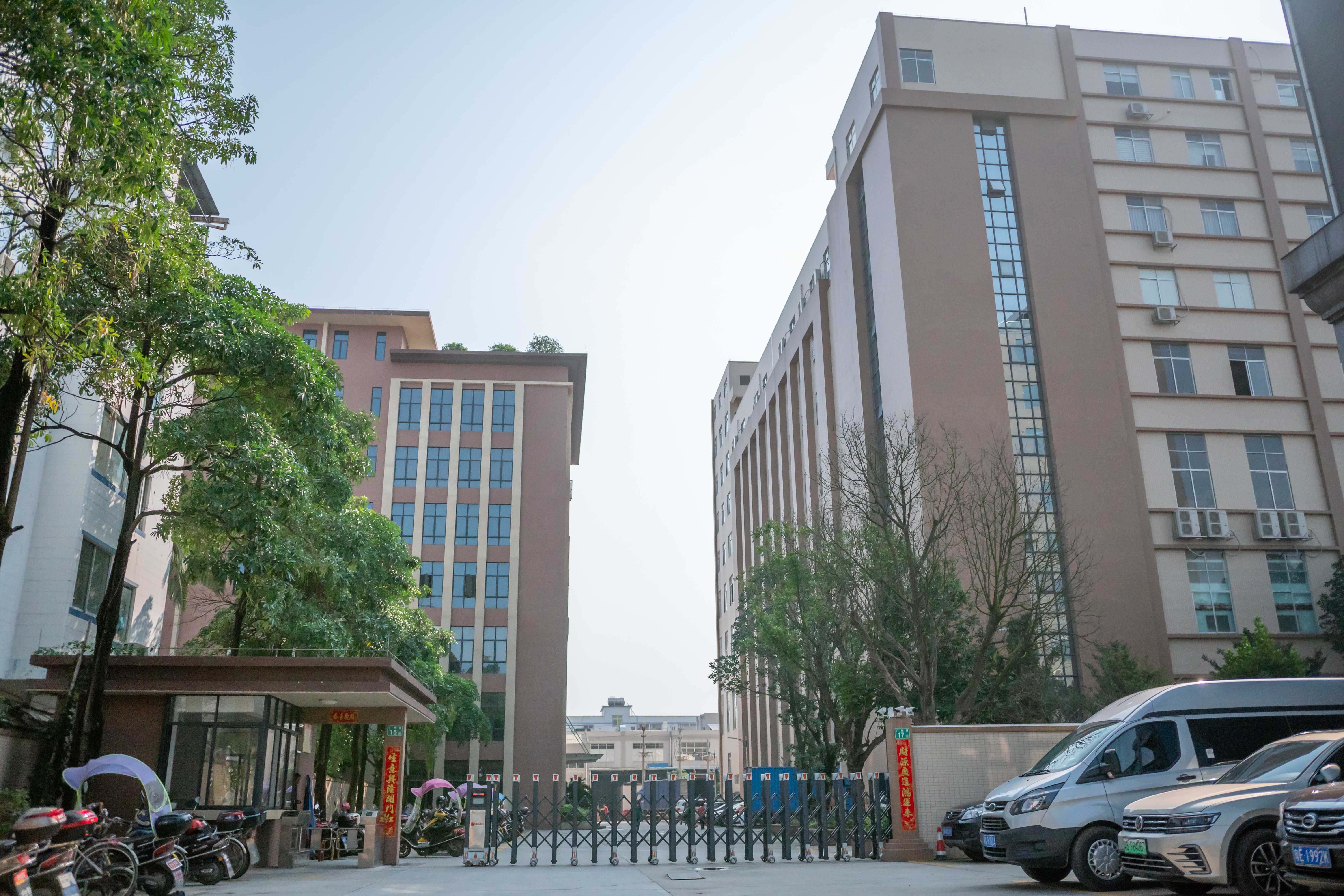 Guangzhou Oneprint Packaging Products Co., Ltd. UV Transfer Sticker