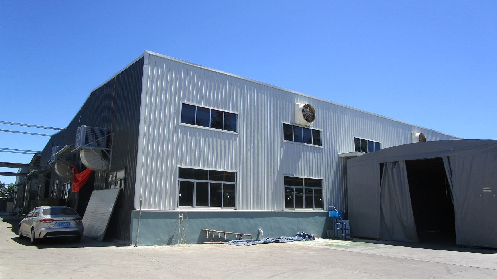Ningbo Sardis Hardware Product Co., Ltd. Self-Tapping Screws