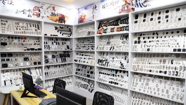 Foshan Tonghuashun Stainless Steel Products Co., Ltd. Compression Latch