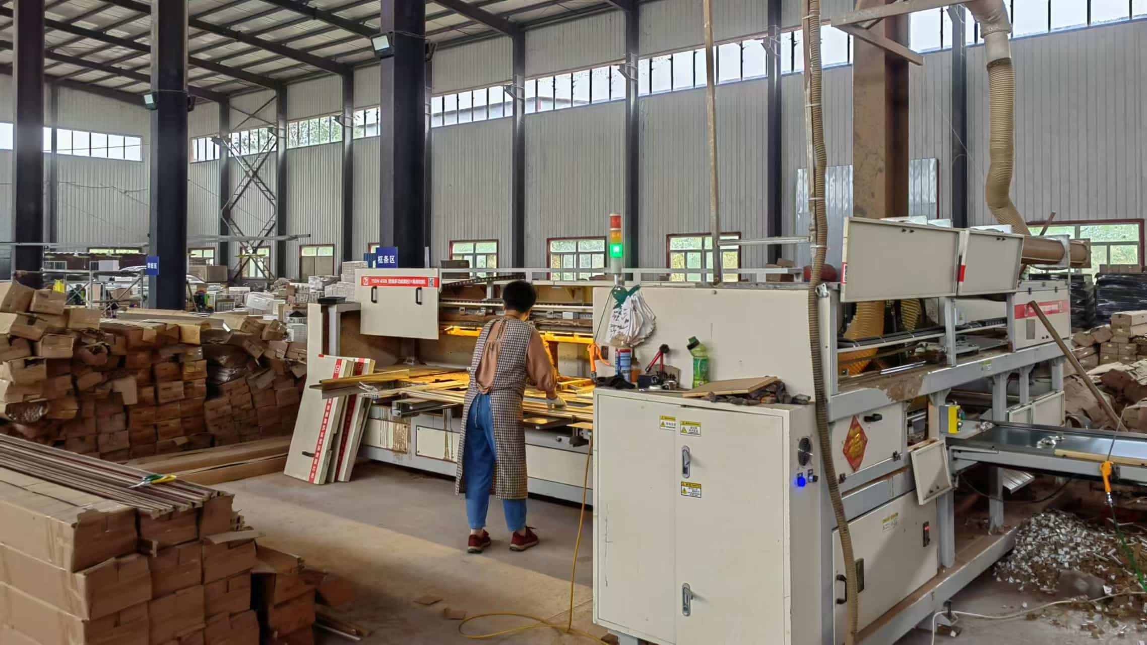 Puyang Chaoyan Daily Necessities Co., Ltd. factory image 6