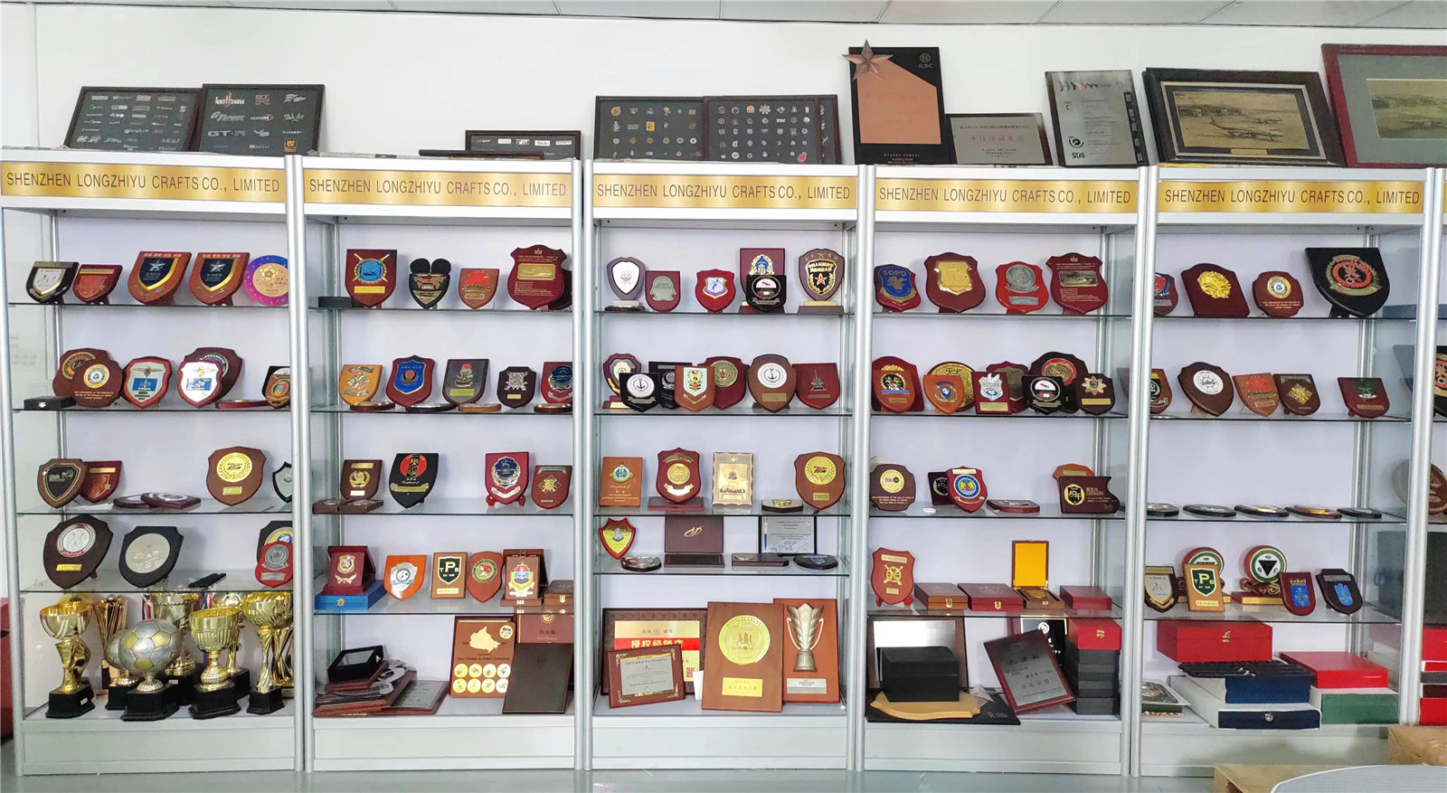 Shenzhen Longzhiyu Crafts Co., Ltd. PVC Keychains