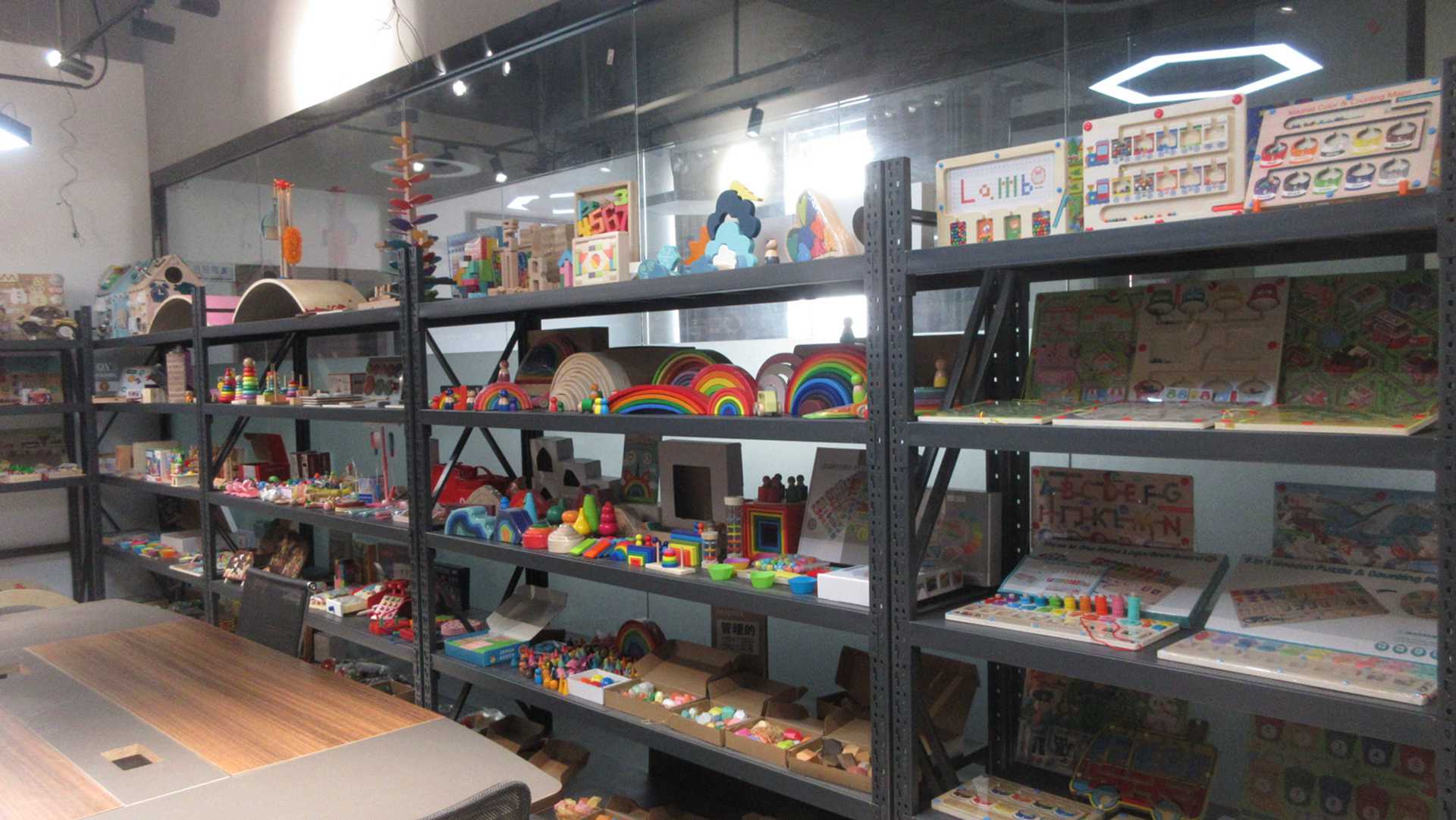 Zhejiang Heyi Toys Co., Ltd. Wooden Toys