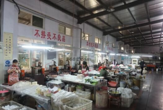 Yiwu Xintong Artificial Flower Co., Ltd. artificial flower