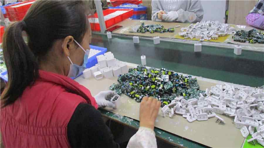 Shenzhen Huzi Electronics Co., Ltd. USB Cables