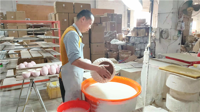 Chaozhou Chaoan Fengtang Taisi Ceramics Factory Ceramic Vases