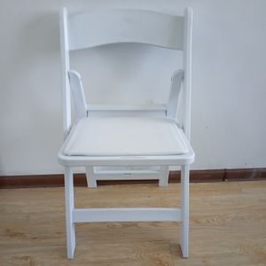 White Plastic Folding Chair for Outdoor Garden & Wedding Banquet Stacking Event Furniture for Hospitals