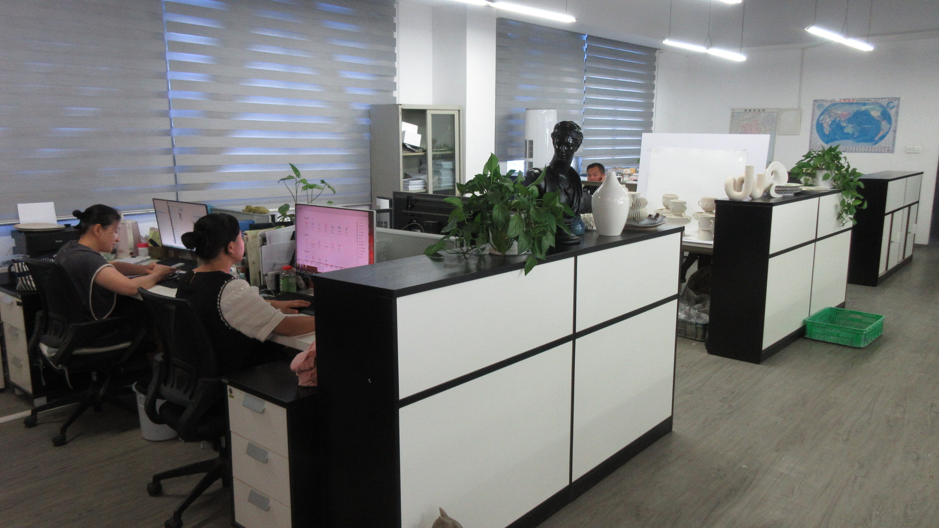 Quanzhou Shinetie Arts Trading Co., Ltd. Polystone Figurines