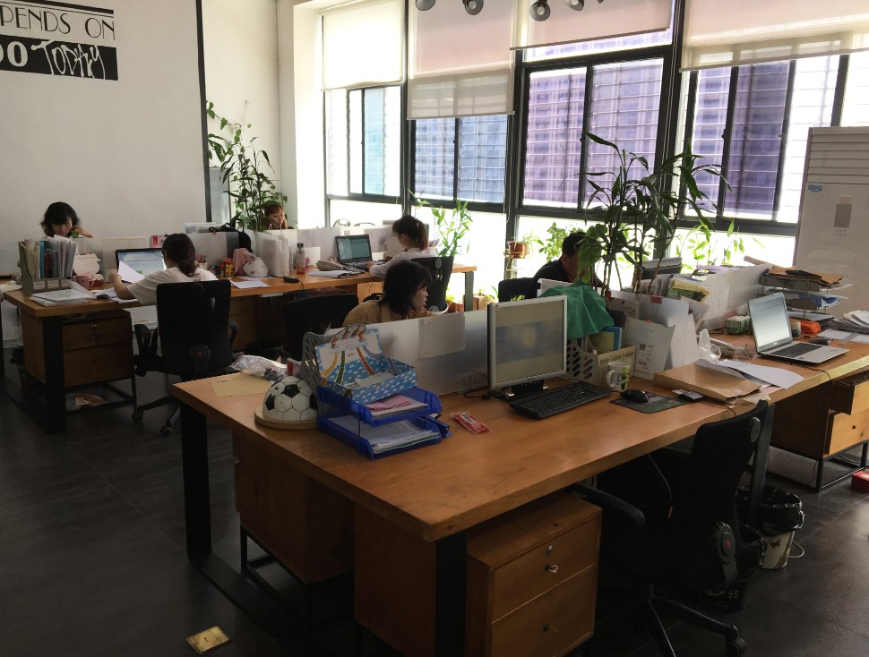 RMV (Quanzhou) International Trading Co., Ltd. Resin Crafts