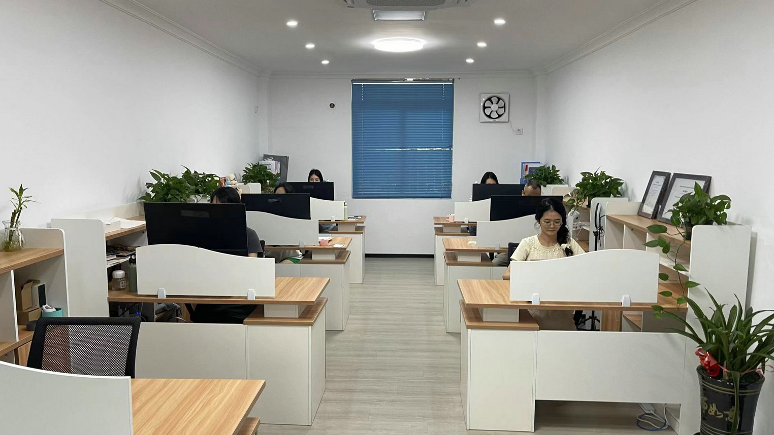 Huizhou Ruiwohua Tech Ltd., Company Thermos Flask