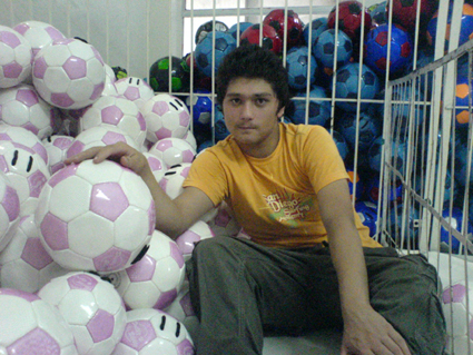 ASDI & ANSI INTERNATIONAL Soccer balls