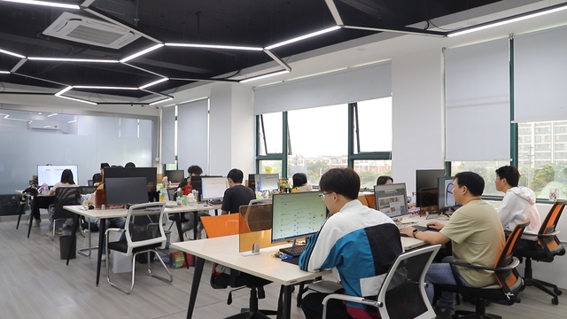 Yiwu Zhouting Trade Co., Ltd. Pet Carriers