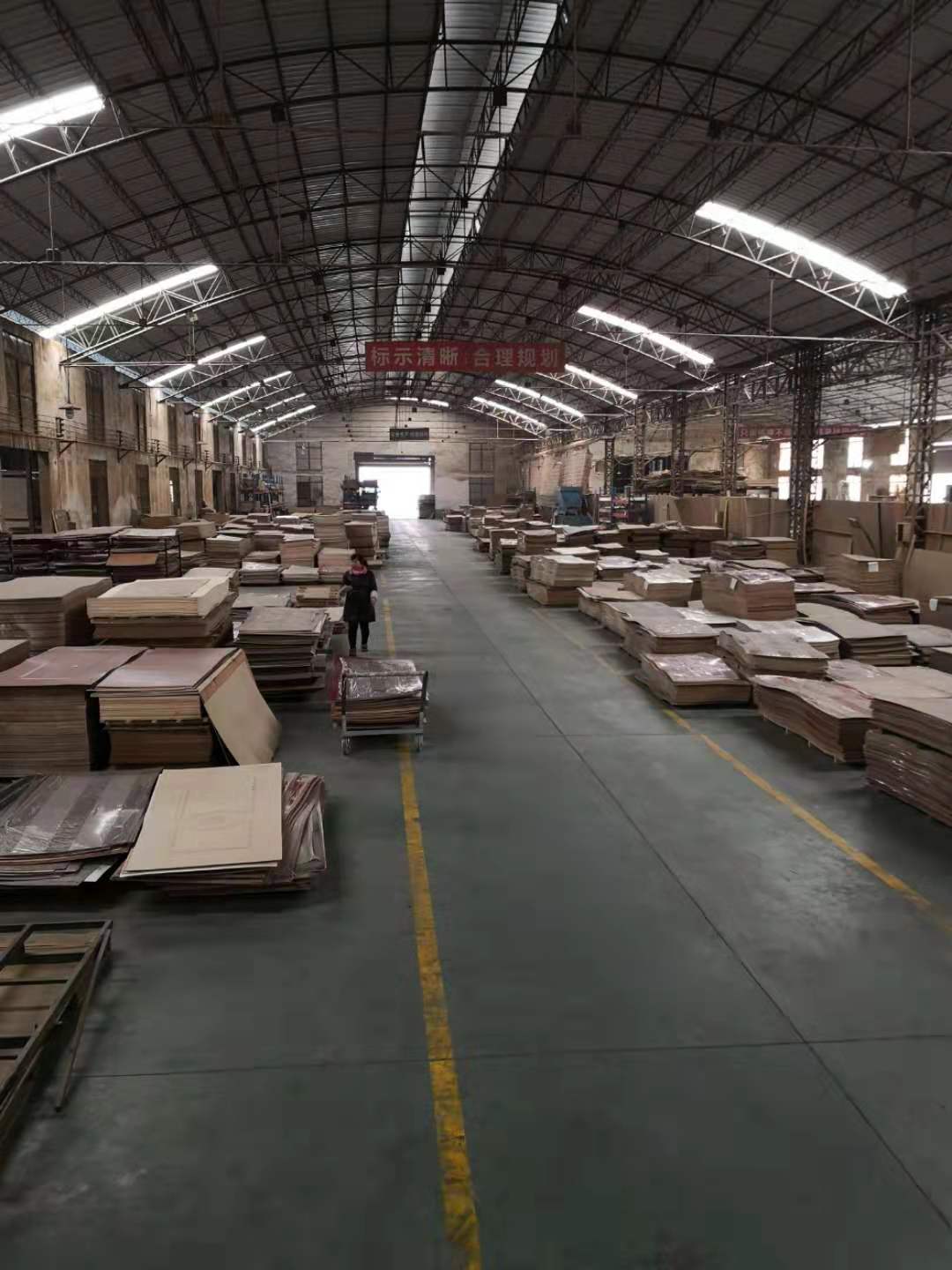 Guangzhou Guangjia Decoration Design Engineering Co., Ltd. metal shelves