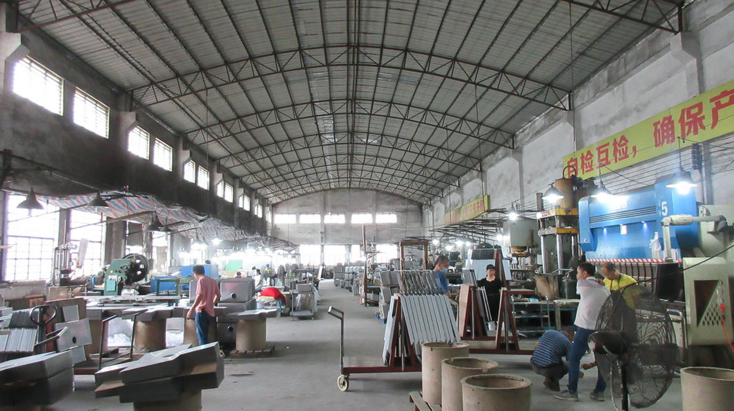 Jiangmen Pengjiang District Xinhe Stainless Steel Products Co., Ltd. Stainless Steel Urinal