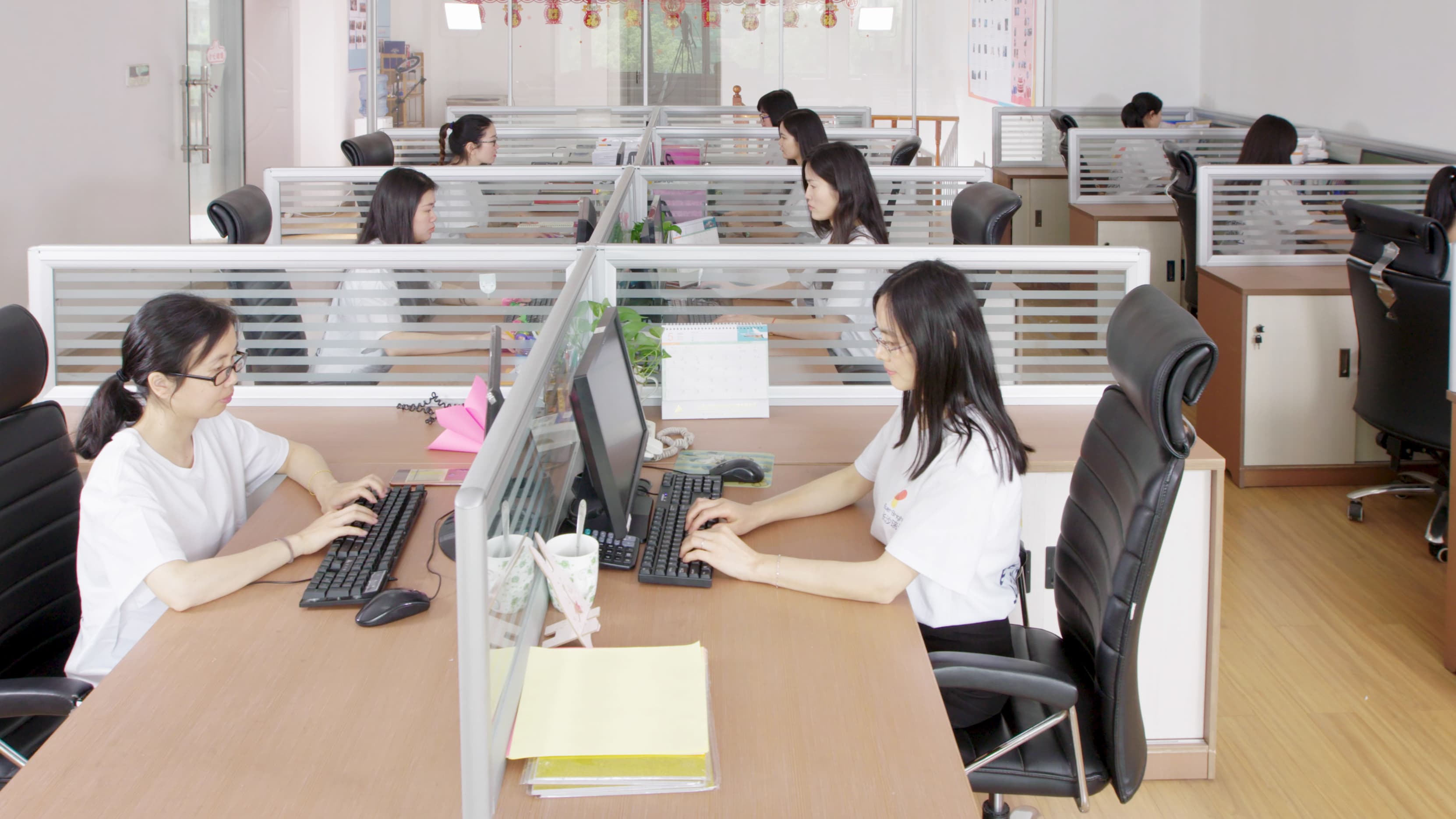 Creative World Company Co., Ltd. Craft Paper