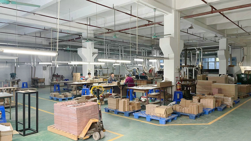 Dongguan Sanfeng Huineng Display Co., Ltd. Luxury Wooden Package Box