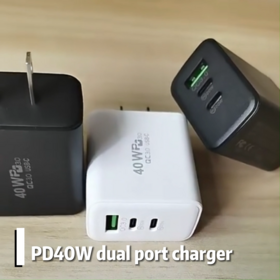 Wholesale universal mobile phone charger 2 Usb Ports QC3.0 wall fast charge Pd 40W Portable Fast charger