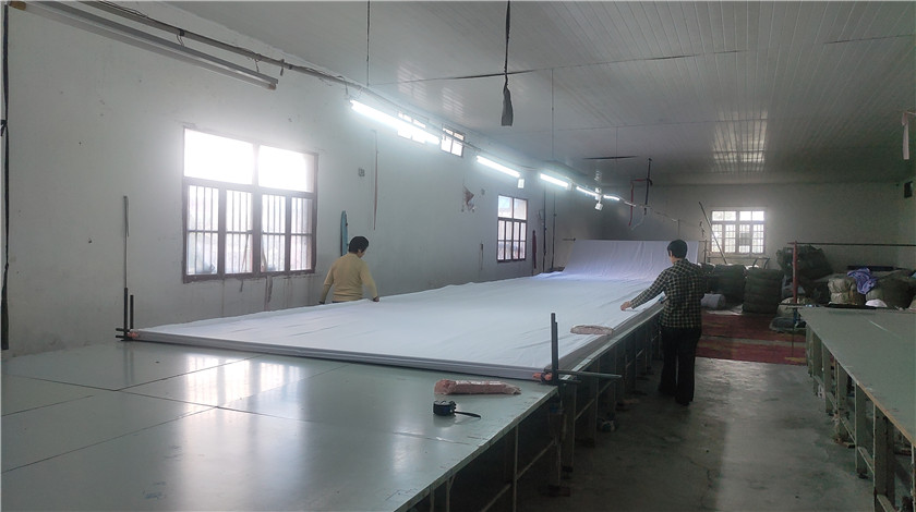 Ningbo Yinzhou Kingsoft Textiles Co., Ltd. Tablecloths