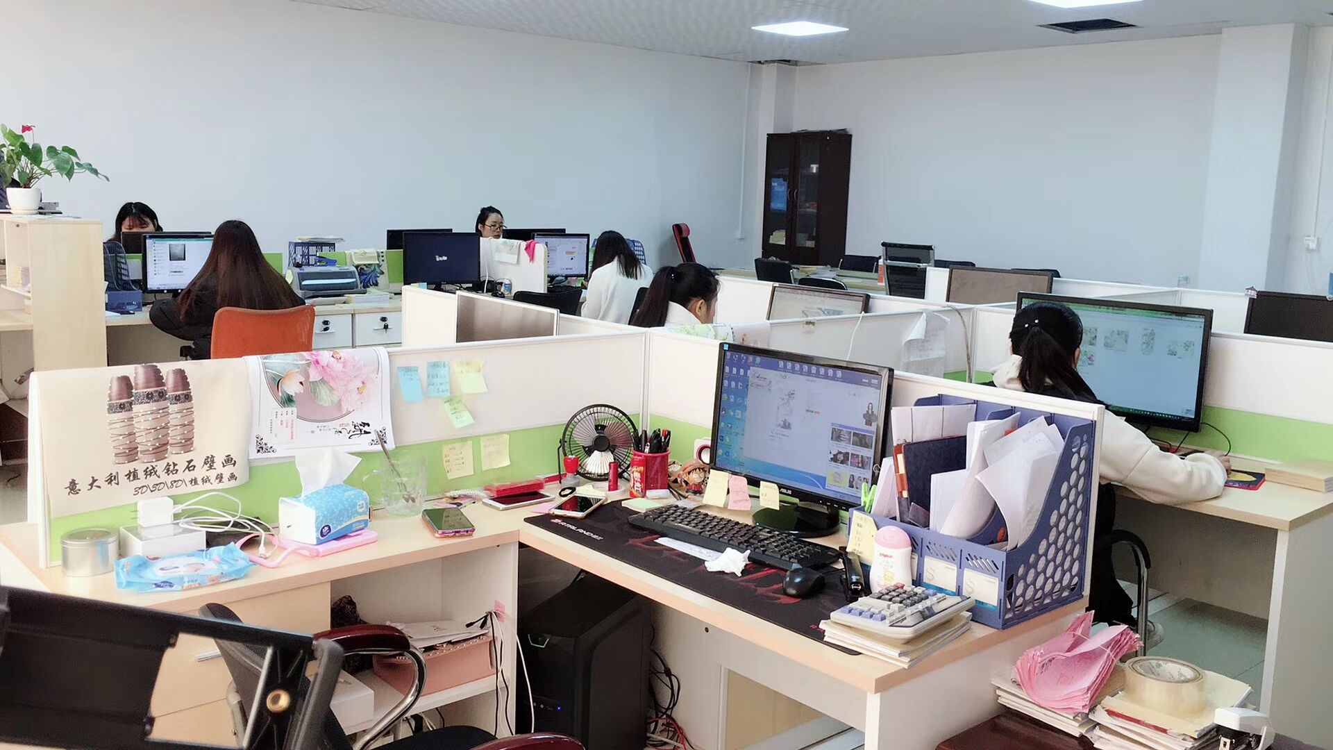 Foshan Zhongchengchengpin Decoration Design Co., Ltd. 3D Wallpaper