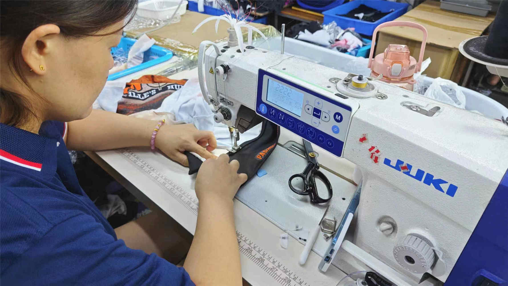 Rise Apparel (shenzhen) Co., Ltd. factory image 5
