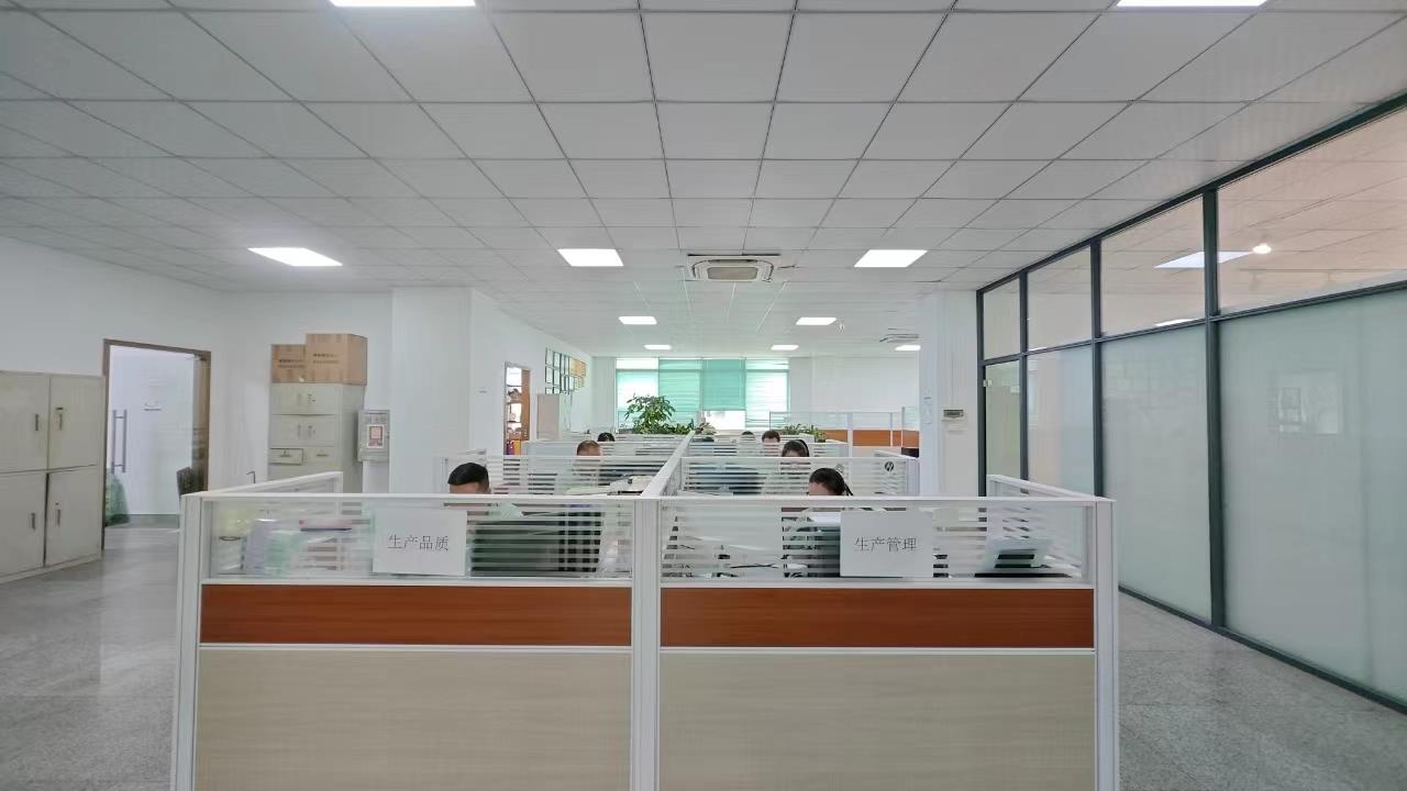 Guangzhou Xilong Plastic & Hareware Ltd. factory image 3