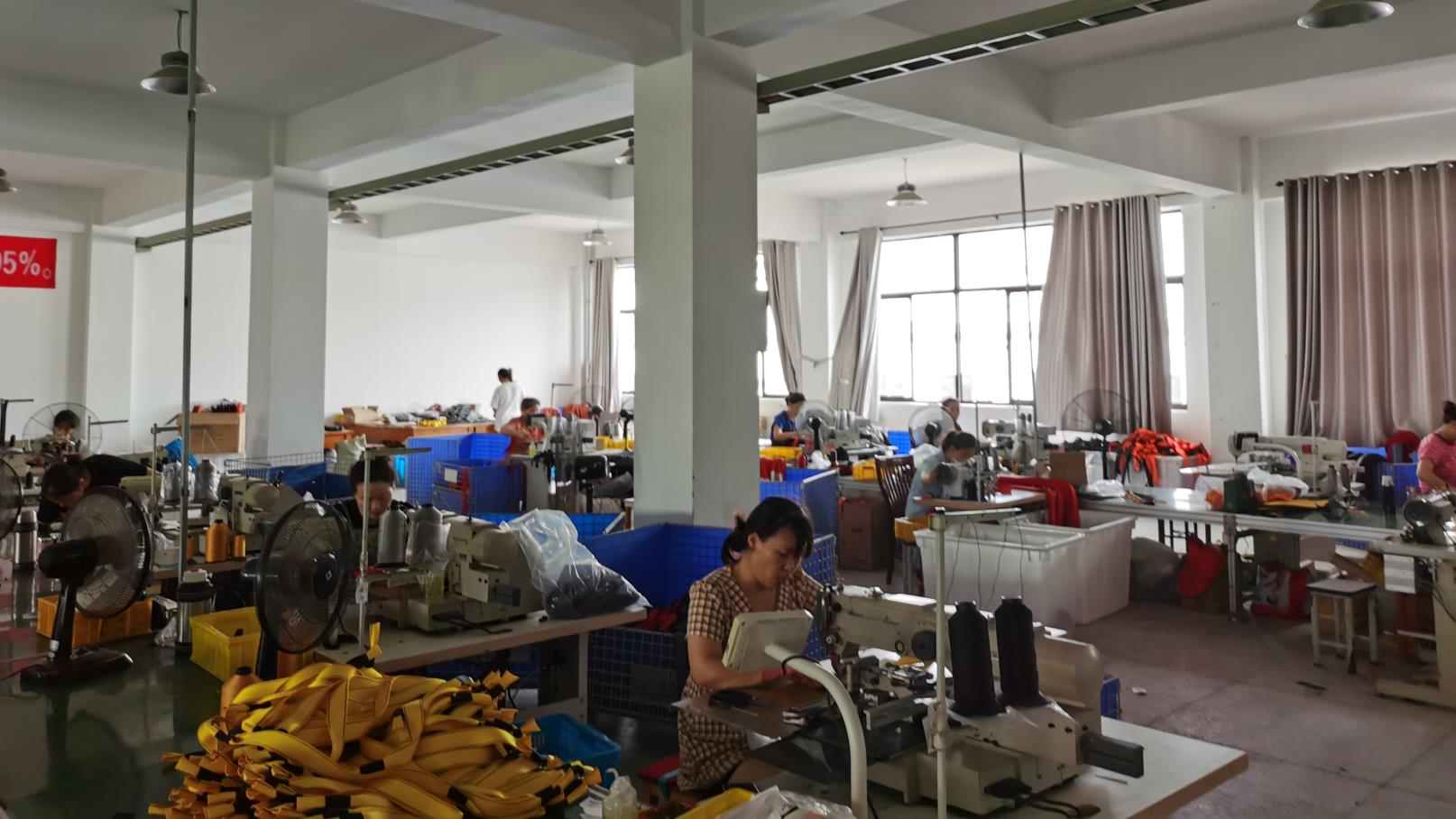 Changzhou Intop Outdoor Products Co., Ltd. Safety Harness