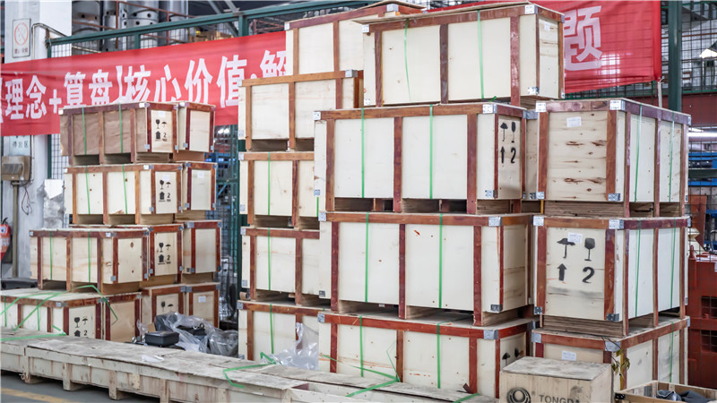 Suzhou Tongda Machinery Co., Ltd. Plastic Blow Molding Machine
