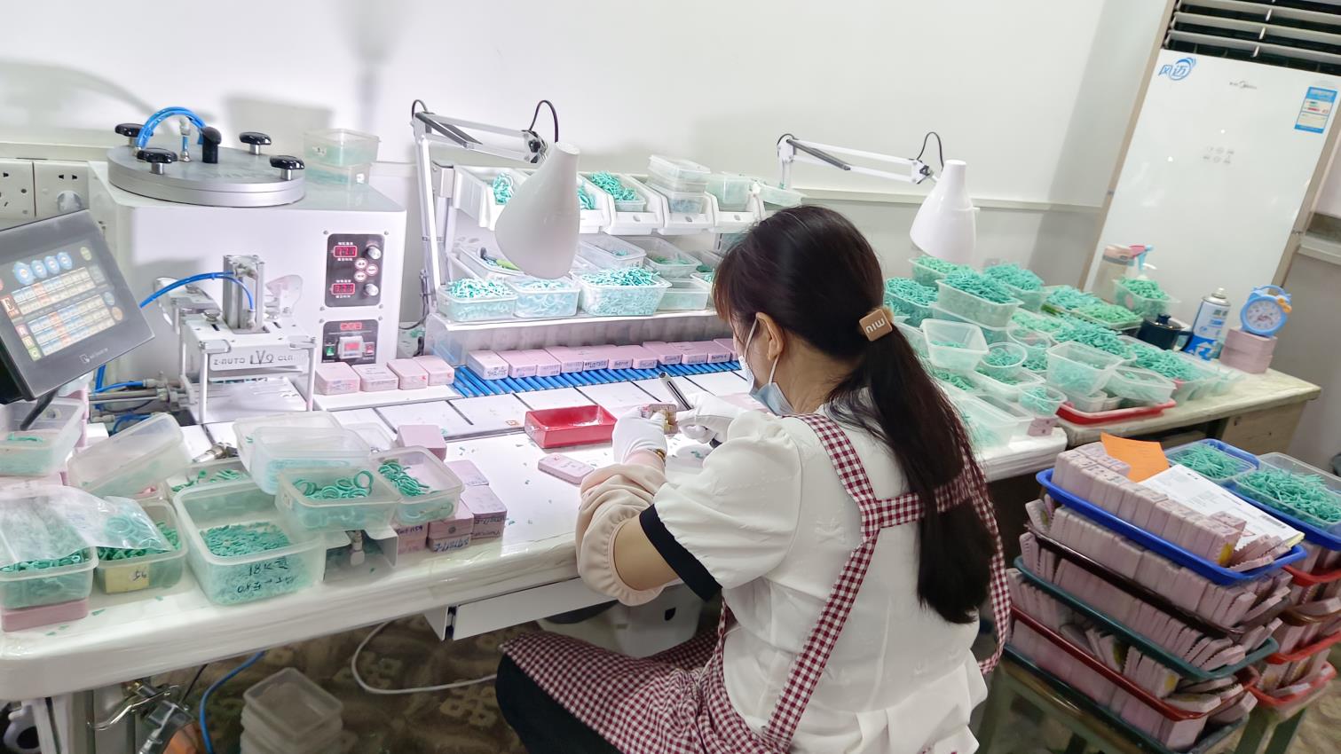 Shenzhen Aolingke E-Commerce Co., Ltd. Pendants & Charms