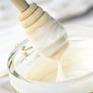 High quality 100% Pure Natural Raw Organic 100% natural Snow cream honey for food and beverage from Vietnam