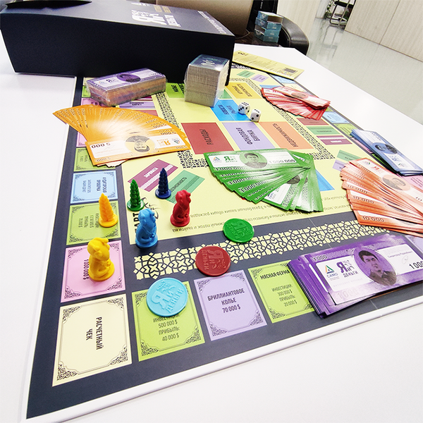 Custom Logo Adult and Kids Paper Card Board Games Family-friendly De Mesa Boardgame with Custom Printing