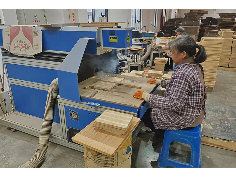 Ningbo Runtop Daily Commodities Co., Ltd. factory image 5