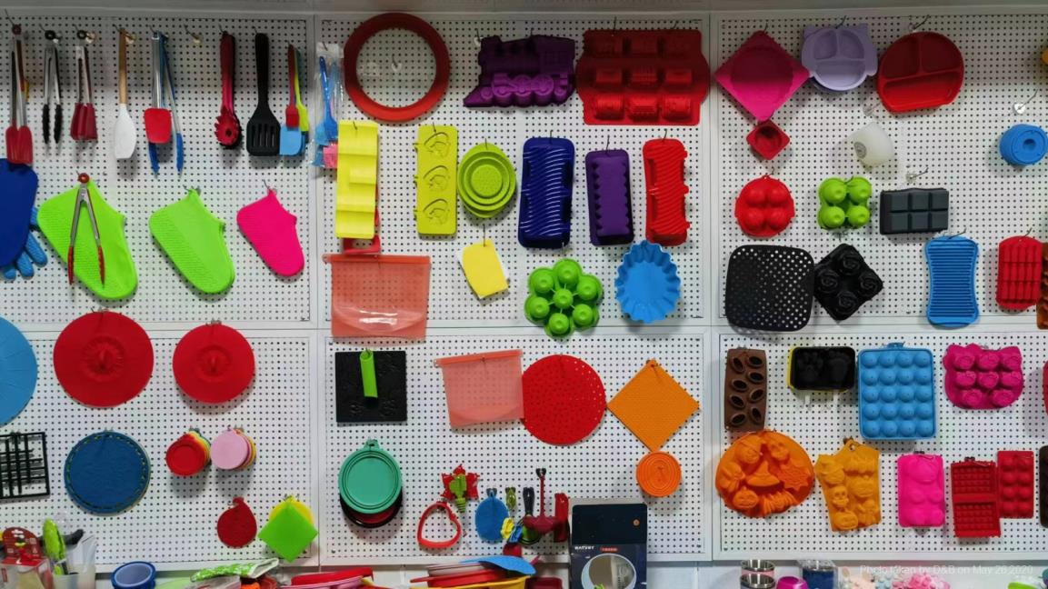 Dongguan Youle Silicone Products Co., Ltd. Silicone Ice Cube Molds