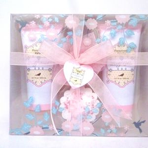 GMPC Approved body lotion scrub bath and body gift set for promotion